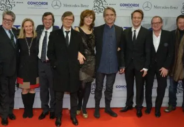 Großer Bahnhof in Hamburg: Studio Hamburg FilmProduktion und C-FILMS AG feierten gestern in Hamburg die Deutschlandpremiere der Literaturverfilmung "Nachtzug nach Lissabon"