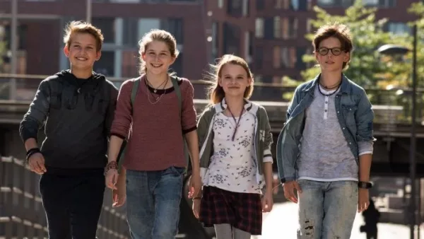 DIE PFEFFERKÖRNER UND DER FLUCH DES SCHWARZEN KÖNIGS