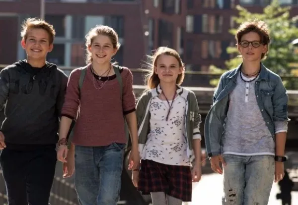 DIE PFEFFERKÖRNER UND DER FLUCH DES SCHWARZEN KÖNIGS