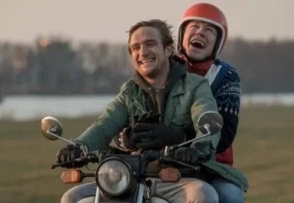 SIMPEL startet am 9. November 2017 bundesweit in den Kinos