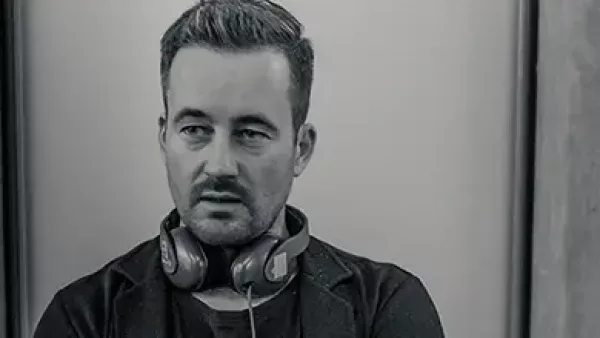 Bayerischer Fernsehpreis 2018: Christian Schwochow erh&auml;lt Blauen Panther f&uuml;r BAD BANKS