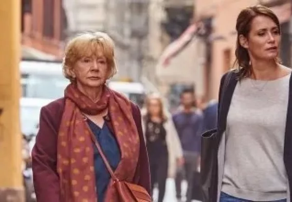 Programmhinweis Endlich Freitag im Ersten: URLAUB MIT MAMA mit Anja Kling und Christine Schorn