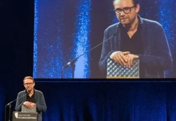 Mario Schneider erhält den Deutschen Filmmusikpreis für DIE PFEFFERKÖRNER UND DER FLUCH DES SCHWARZEN KÖNIGS