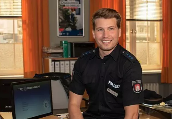 NOTRUF HAFENKANTE: Neuzugang Raúl Richter dreht für das ZDF