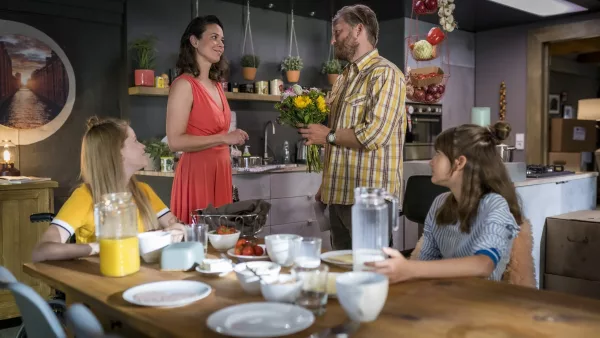 Die Folge PFEFFERSPRAY-LÜGE der PFEFFERKÖRNER ist für den GOLDENEN SPATZ 2021 nominiert