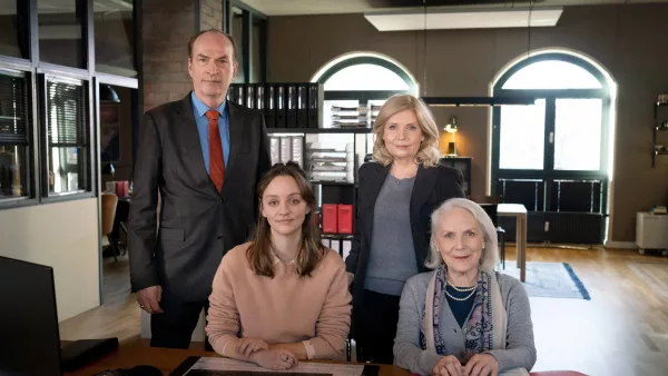 Neue Staffel DIE KANZLEI mit Sabine Postel und Herbert Knaup im Ersten