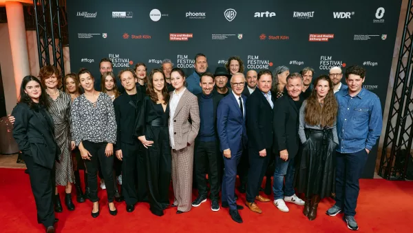 Die historische High-End-Dramaserie DAVOS 1917 feiert glanzvolle Deutschlandpremiere auf dem Film Festival Cologne