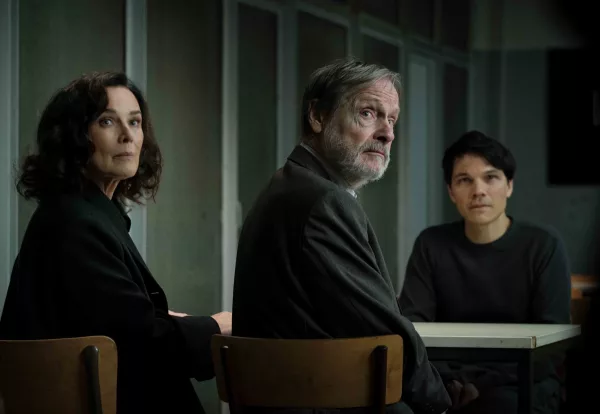 Fortsetzung der Justizkrimi-Reihe mit Désirée Nosbusch und Malaya Stern Takeda: EIN FALL FÜR CONTI: DER VERLORENE SOHN